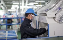 Reporter ujawnia prawdę o pracy w fabryce Foxconna