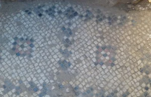 W Nazarecie odkryto wczesnochrześcijańską mozaikę