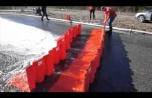 Plastikowe bariery przeciwpowodziowe, które zastępują worki z piachem