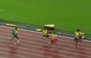 Niewidoma Joanna Mazur zdobyła złoto MŚ w biegu na 1500 m. Cudowny finisz.