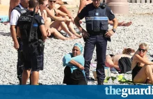 Francuska policja zmusza kobietę na plaży do zdjęcia burki