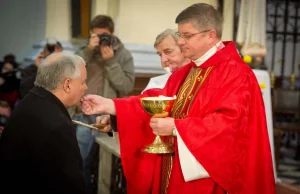 Kaczyński nie może przyjmować Komunii św. Mocne słowa wykładowcy KUL