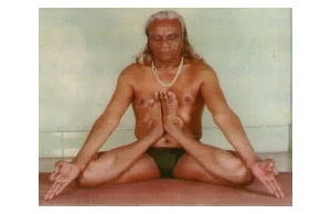 Zmarł B.K.S. Iyengar - nauczyciel i twórca współczesnego systemu jogi.