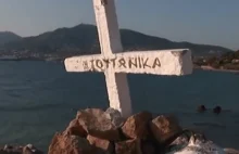 Locals in Lesvos raise Christian Cross again · Greek City Times