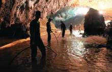 W Tajlandi czterech chłopców już jest wydobytych z jaskini