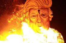 Kukła Donalda Trumpa poszła z dymem. Tak Brytyjczycy świętowali Guy Fawkes Day.