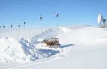 Tak odśnieża się bazy na Antarktydzie [video]