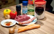 Gotuj z Wykopem: Pikantna wołowina w winie, rozgrzewające i sycące danie na zimę