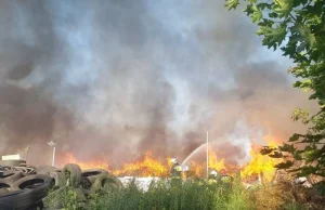 Ogromny pożar wysypiska śmieci w Ostrowie Wielkopolskim (foto)(video) - -...