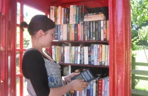 Biblioteki w brytyjskich budkach telefonicznych