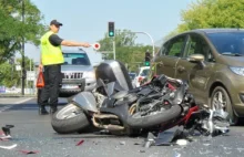 Wypadki z udziałem motocykli najczęściej powodują kierowcy samochodów