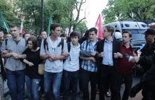 Protest narodowców. Przepychanki z policją