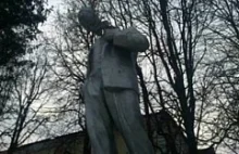 Ukraina: w obwodzie winnickim pomnikowi Lenina obcięto głowę