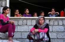 200 tys. ludzi uciekło w góry, umierają z pragnienia. Gehenna jazydów w Iraku