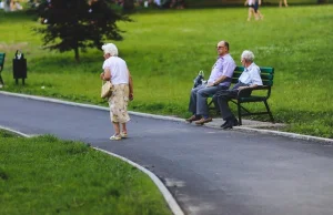 Trudno uwierzyć, ale to prawda. PiS chce oddzielić seniorów od dzieci