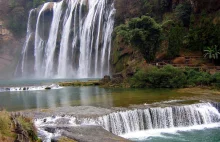 Wspaniałe wodospady z różnych zakątków świata