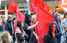 Niemcy: "Antyfaszyści" pobici przez gang imigrantów