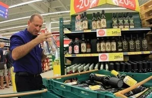 Czeski rząd dementuje: "Trefny alkohol nie pochodzi z Polski"