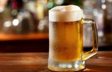 Francja. Klienci odnosili szklanki do baru - pub ma zapłacić karę!