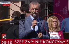 Broniarz mówi o apolityczności, a za nim stoi... radna KO :)