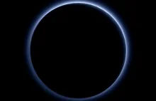 Sensacyjne odkrycie NASA. Błękitne niebo i lód na Plutonie.