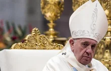 Papież przeprosił za swoje zachowanie w sylwestrowy wieczór