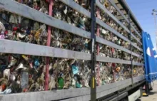 Kolejny nielegalny przemyt odpadów do Polski. Zatrzymano dwie ciężarówki