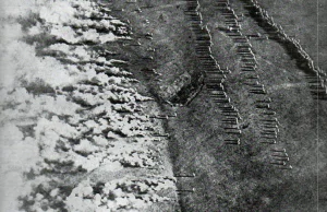 Atak gazowy Niemców widziany z powietrza, 1915 rok
