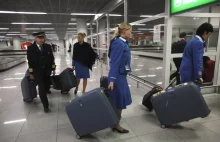 Hidżaby i spodnie - nowy wymóg dla stewardes z Air France