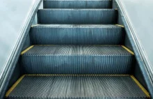 Chodzenie po ruchomych schodach może być kosztowne