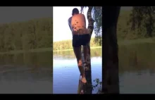 Niesamowite skoki do wody na linie! (Amazing jumping into the water)