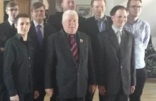 Lech Wałęsa człowiekiem bez wąsów! Noblista zgolił do reszty swoją...