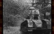 Stare nagranie demonstrujące haubice samobieżną, działo kolejowe i różne czołgi