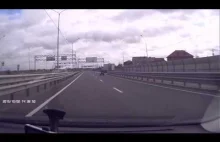 Ucieczka quadem na autostradzie