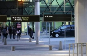 Norweżka zatrzymana na lotnisku w Krakowie. W walizce miała nielegalną broń