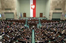 RMF24: Posłowie poza Sejmem, ale urlopów nie biorą