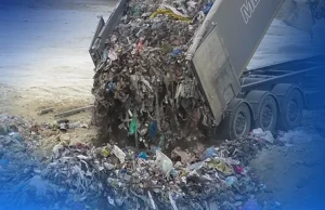 Nielegalne wysypisko śmieci na obszarze chronionym.