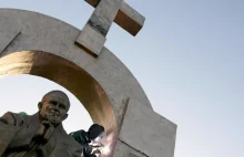 Władze Zakopanego chcą przyjąć pomnik papieża z Francji