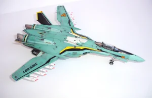 Macross VF-25F Messiah / 1:72 / Hasegawa