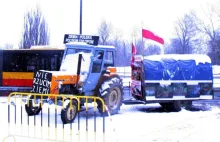 Twardy rolnik z Iwkowej protestuje w Warszawie. Mówi, że nie odpuści.