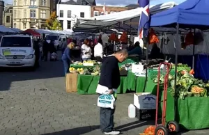 "To przez nich chcemy Brexitu". Brytyjczycy pokazują Boston – największe...