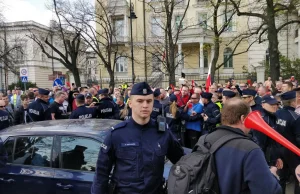 Atak taksówkarza na kierowcę przewozu osób. "Je**ć cię, Ukraińska ku**o"...