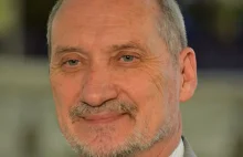 Antoni Macierewicz: Polska armia liczy na patriotyczną młodzież