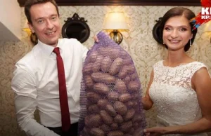 Worek ziemniaków i kwiaty. Prezent ślubny od Łukaszenki dla młodej pary