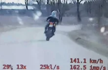 Policyjny pościg za motocyklem po Polsce: policyjne BMW vs Kawasaki, co szybsze?