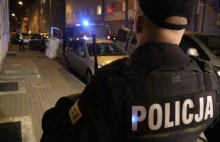 Policjanci zaatakowani przez obcokrajowców w centrum Polski. Doszło do...