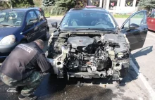 Złodzieje w kilka godzin rozebrali peugeota na parkingu w Częstochowie. Miał rok