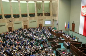 Sondaż CBOS: PIS 46%, KO 19%, Lewica 9%, PSL 8%, Konfederacja 6%