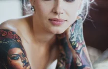 Dziewczyna z tatuażem