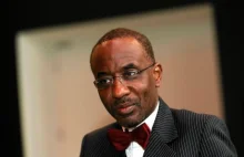 Szef banku centralnego traci posadę po ujawnieniu megakorupcji w Nigerii.